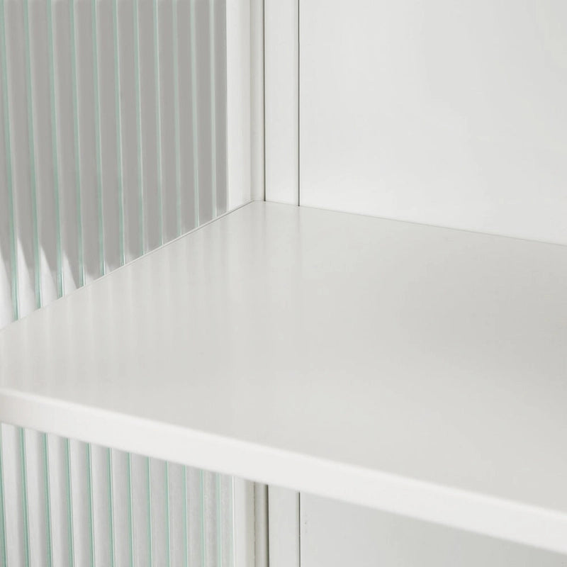 Meuble mural moderne de 60 cm avec porte en verre, deux étagères fermées, une étagère ouverte et un porte-serviettes pour l'entrée